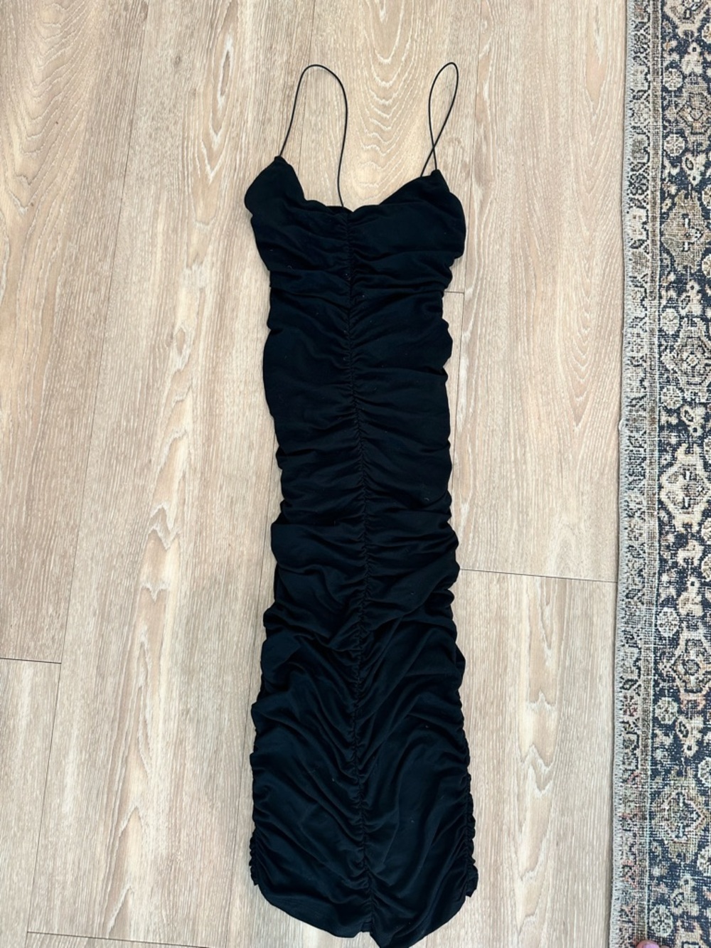 Black Ruched Body-con Dress - Picture 2 of 6
